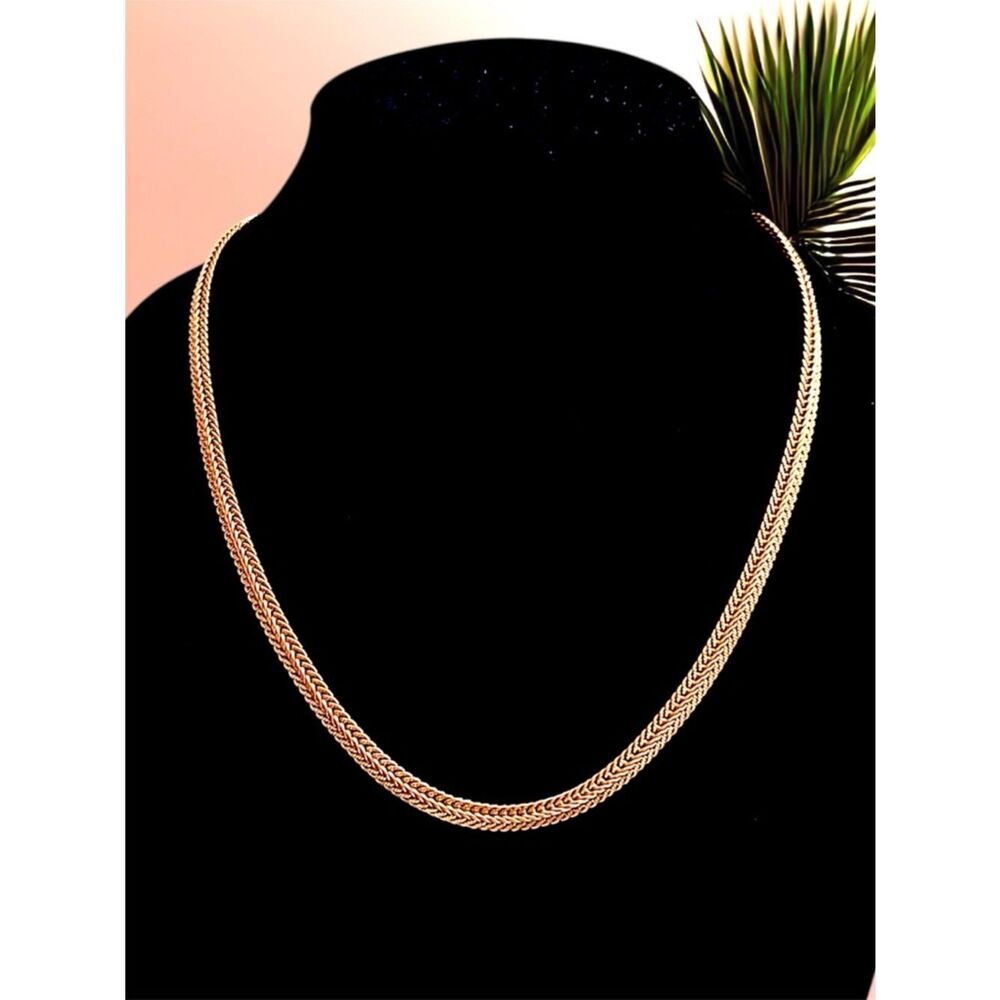 18K GOLD PLATED 750 ITALY MADE. Herringbone gold chain necklace. Cuban style.